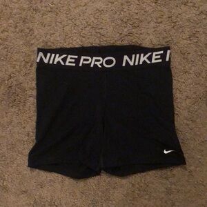 Black Nike Pro athletic tight shorts #nike #pro #nikepro #women